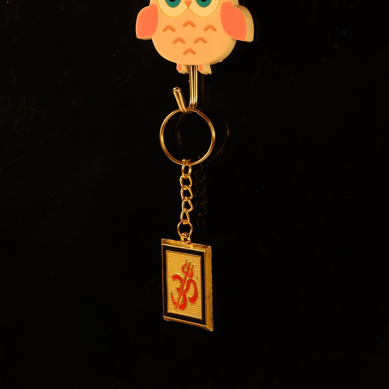 Om Trishul Symbol Golden Keychain (1 Pc)